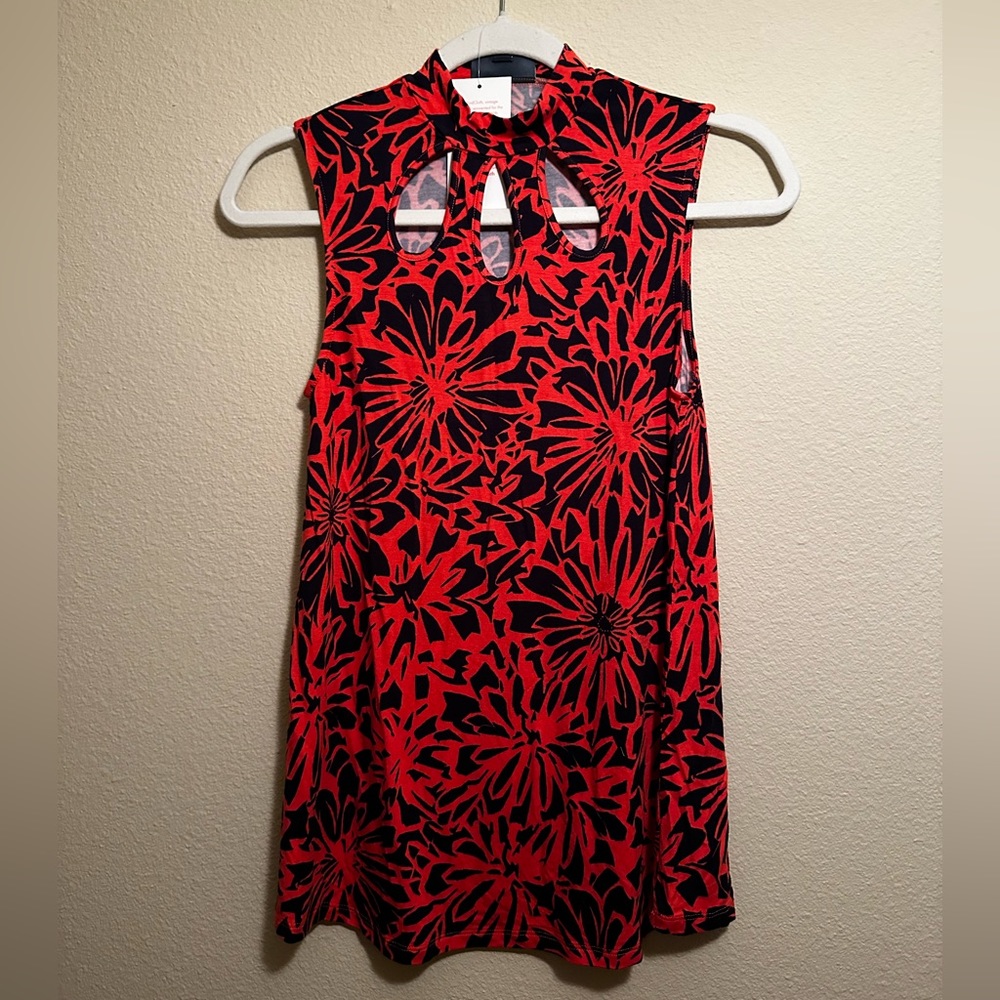 NWT Modcloth Floral Mock Neck Cut Out Top